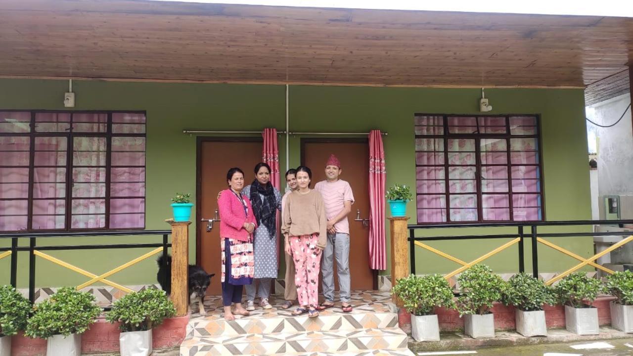3 Sisters' Homestay *